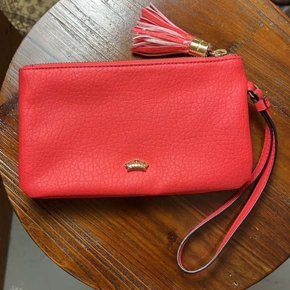 NWOT JUICY COUTURE CORAL VEGAN LEATHER WRISTLET - Picture 7 of 12